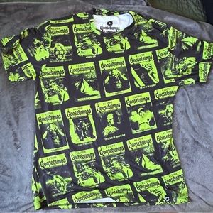 Goosebumps polyester Tee size L